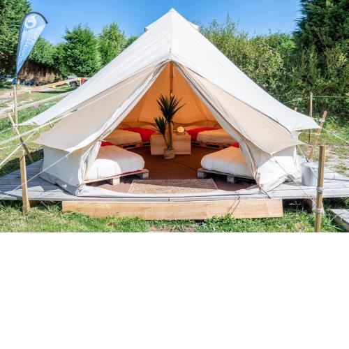 Oyambre Surf Camp