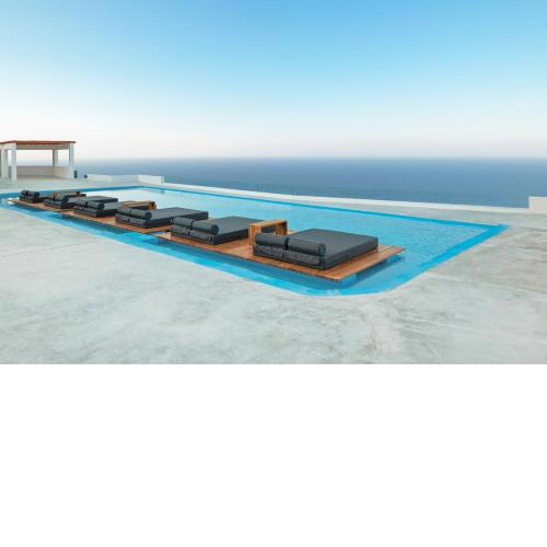 Oyster Luxury Suites