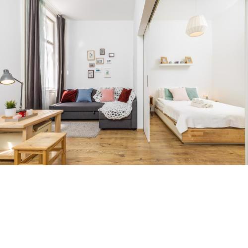 Paco&Orsi's homey cosy apartment in the city center