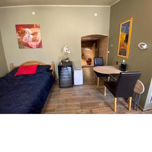 Paksi Riviéra Apartman