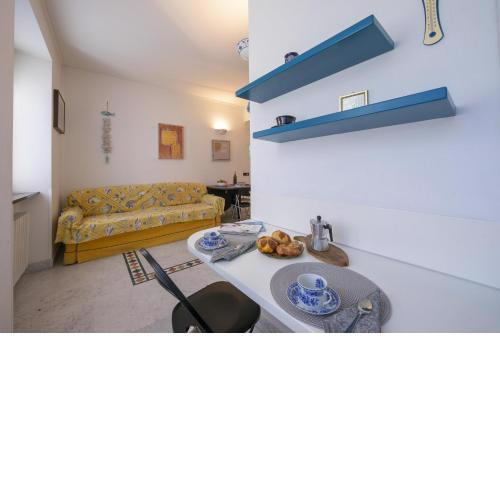 Palace Apartment 250 Mt From Sea - Happy Rentals