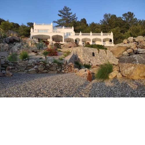 Palace Gokbel