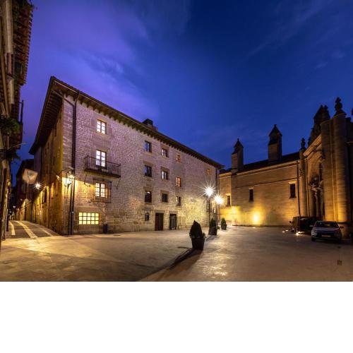Palacio de Pujadas by MIJ