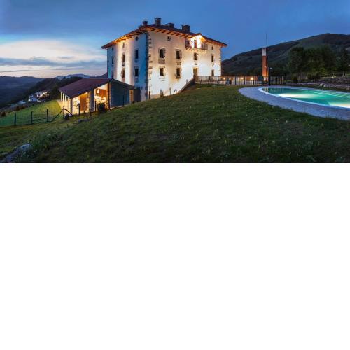 Palacio de Yrisarri by IrriSarri Land