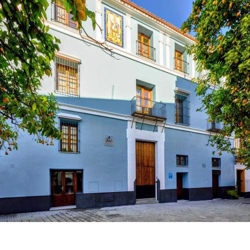 Palacio del siglo XVII frente a los Jardines de Murillo