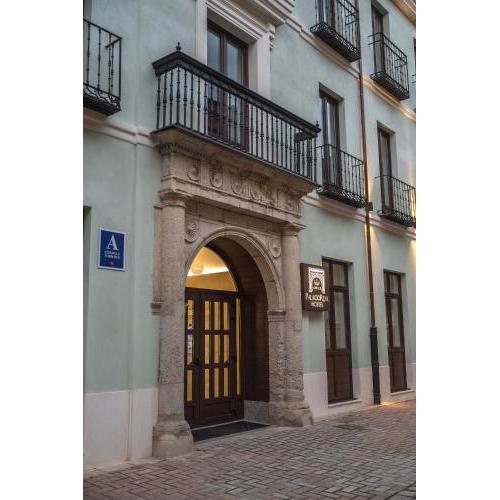 PALACIO REAL HOSTEL