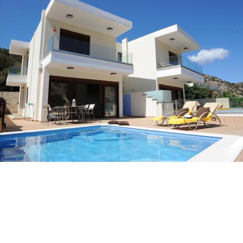 Palaiokastro Villas