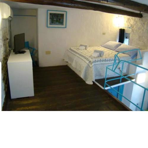 Palau Flat