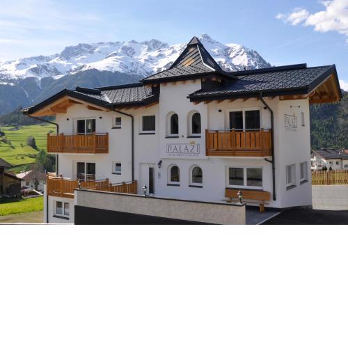 Palazi Apartments & Spa