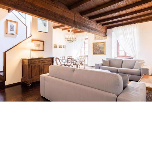 Palazzo Del Pero Luxury Attic - byMyHomeinComo