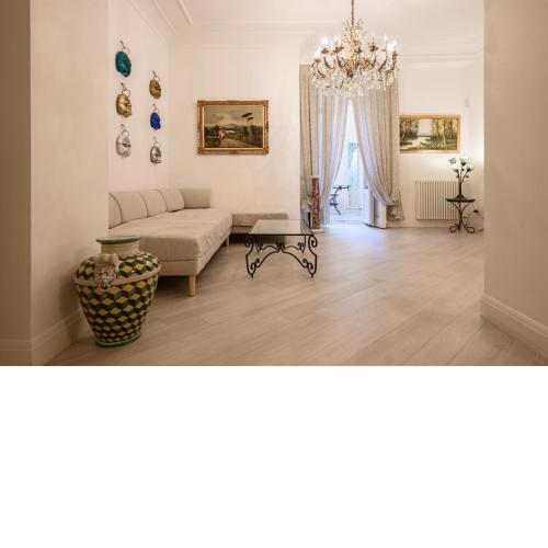 Palazzo dello Spagnolo Suite