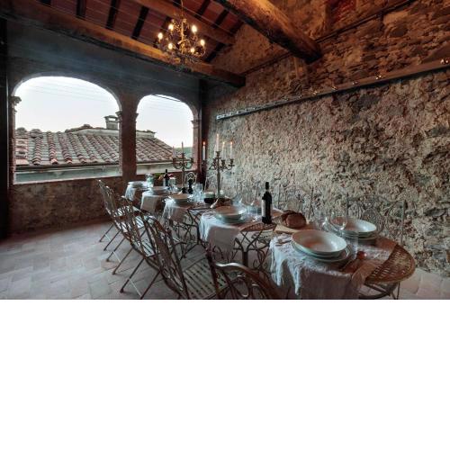 Palazzo Giusti, Understated Luxury with a Welcoming Ambience on the Hills of Lucca