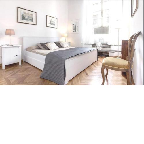 Palazzo Stiozzi-Ridolfi Luxury Apartment