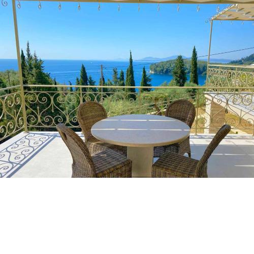 Paleopetres K-Four - Double Suite - Kalami -
