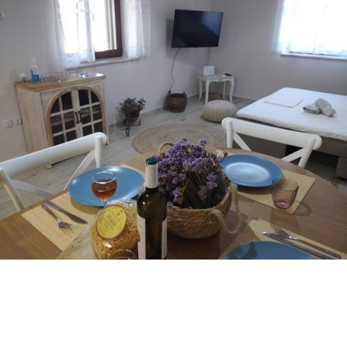 Paliokaliva Home