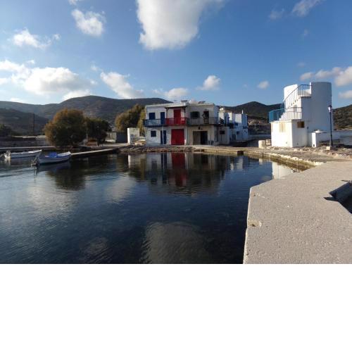 Palirroia (High Tide)