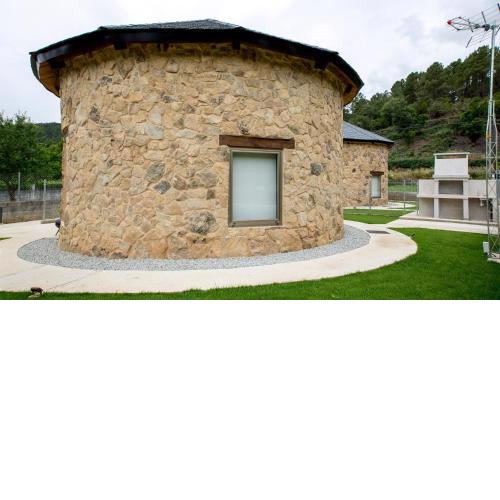 Pallozas Turísticas Ridicodias - A Vieira