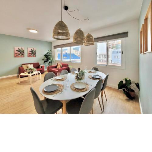 Palm Street Apartment II