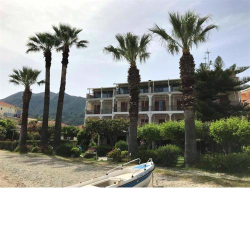 Palm Trees Hotel