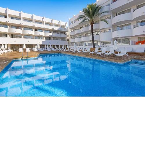 Palmanova Beach Apartments by TRH