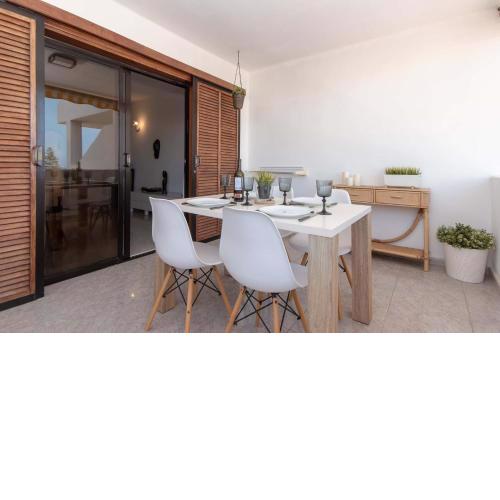 Paloma Beach 10 - One Bed with sea view and wifi internet