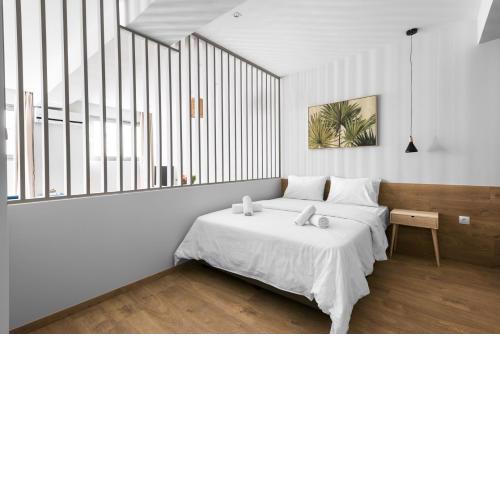 Panama, Nilie Hospitality MGMT