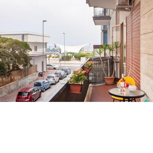 Pane & Pomodoro Beach Roomy Flat