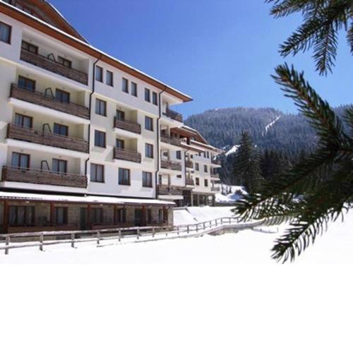 Panorama Apartments, Stoykite