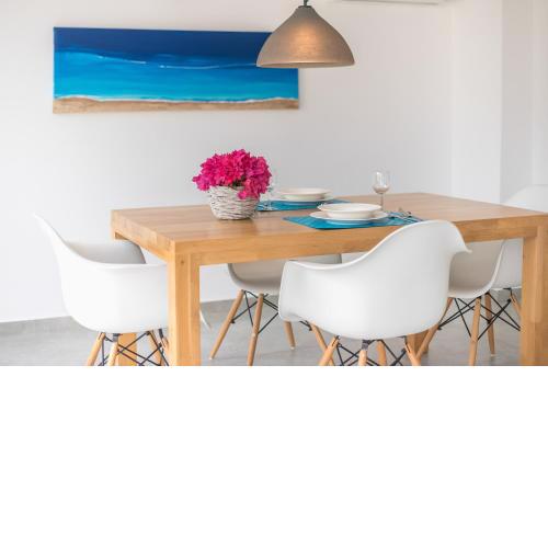 Panorama Residence 2min drive from the Beach