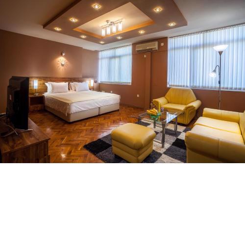 Panorama Top Floor Rooms in Hotel Tundzha