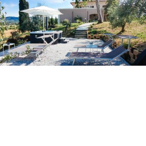 Panoramic Country house near Vinci-Tuscany