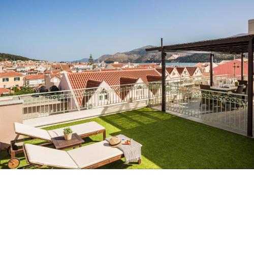 Panoramic Luxurious Penthouse