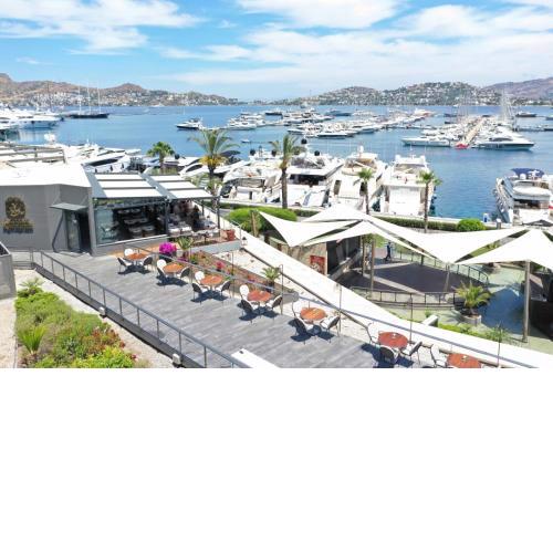Panoramic Sea View Luxury Apartment close to Yalikavak Marina and Town