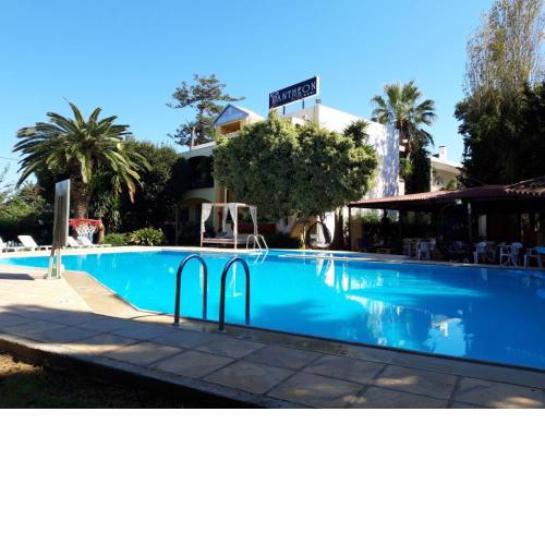Pantheon Hotel