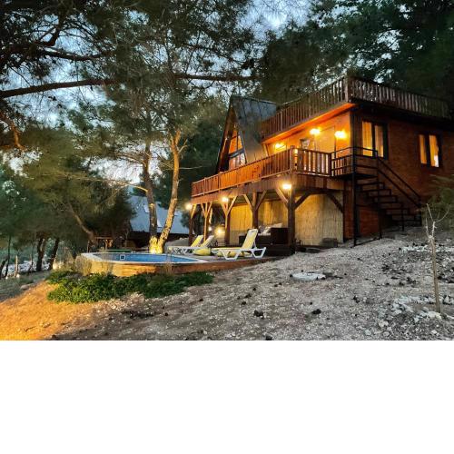 Panurla Wooden House kırmızı