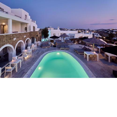 Paolas Τown Boutique Hotel