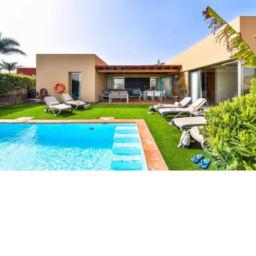 Par 4 Villa 9