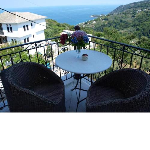 Paradeisos Penthouse