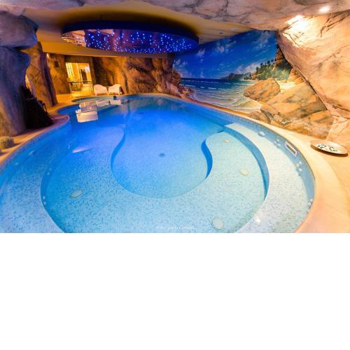 Paradise Hotel & Wellness