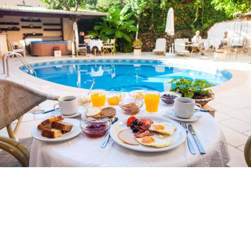 Paradise Hotel