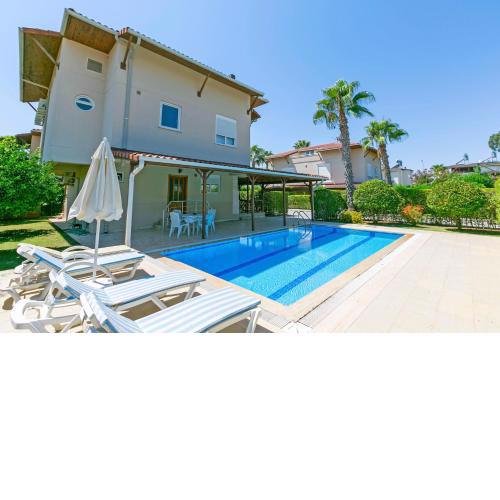 Paradise Town Villa Hazel