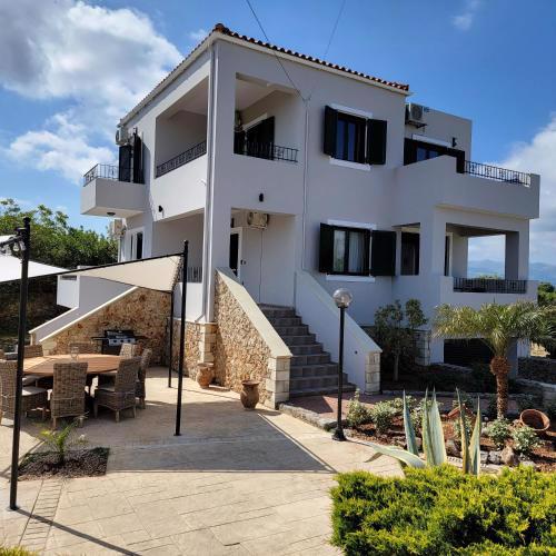 Paradisos Villa - Chania, Crete