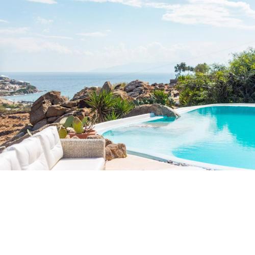 Paraga Villa2 7mins walk to beach by Calypso Sunset Villas
