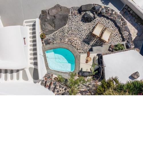 Parathira cave houses oia by cycladica