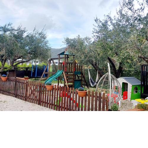 Parco Esmeralda - Family Rooms e Breakfast