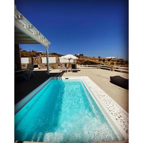 PARIAN WHITE LUXURY APARTMENTS