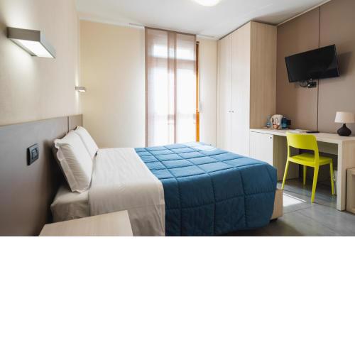 Parini Hotel