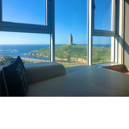 PARKING, vistas al MAR y tres habitaciones
