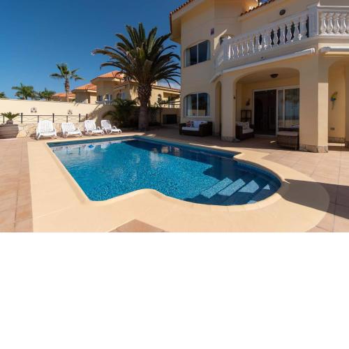 Parque Tropical 5 - Three Bed Villa