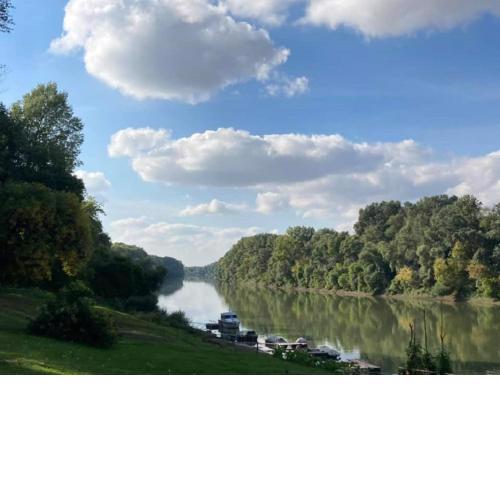 Part Kávézó és Apartman Martfű
